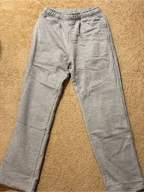ALO Yoga Light Gray Sweatpants - Soft Fleece Joggers